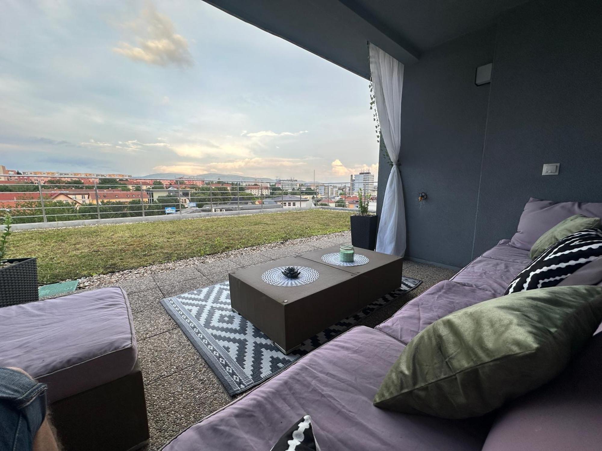 Panorama Apartments Prešov Eksteriør bilde